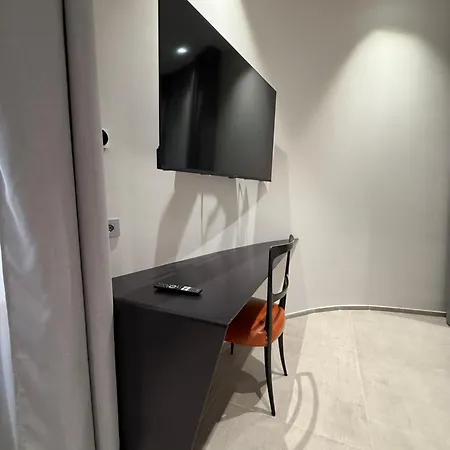 Leopoldo * קליארי